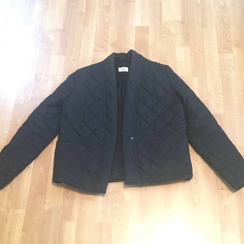 Beautiful quilted 💯 Cotten Wilfred coat